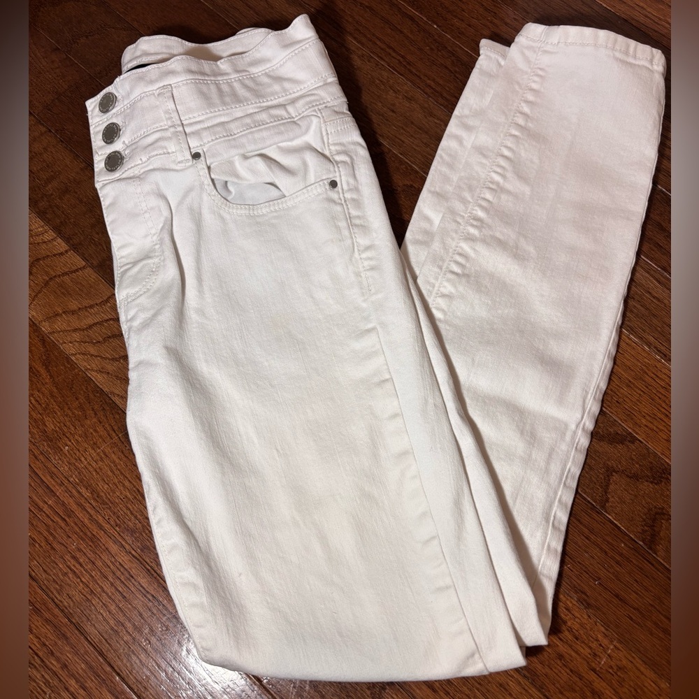 White Jeans